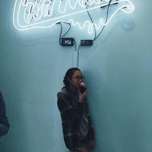 Meet your Posher, Abby